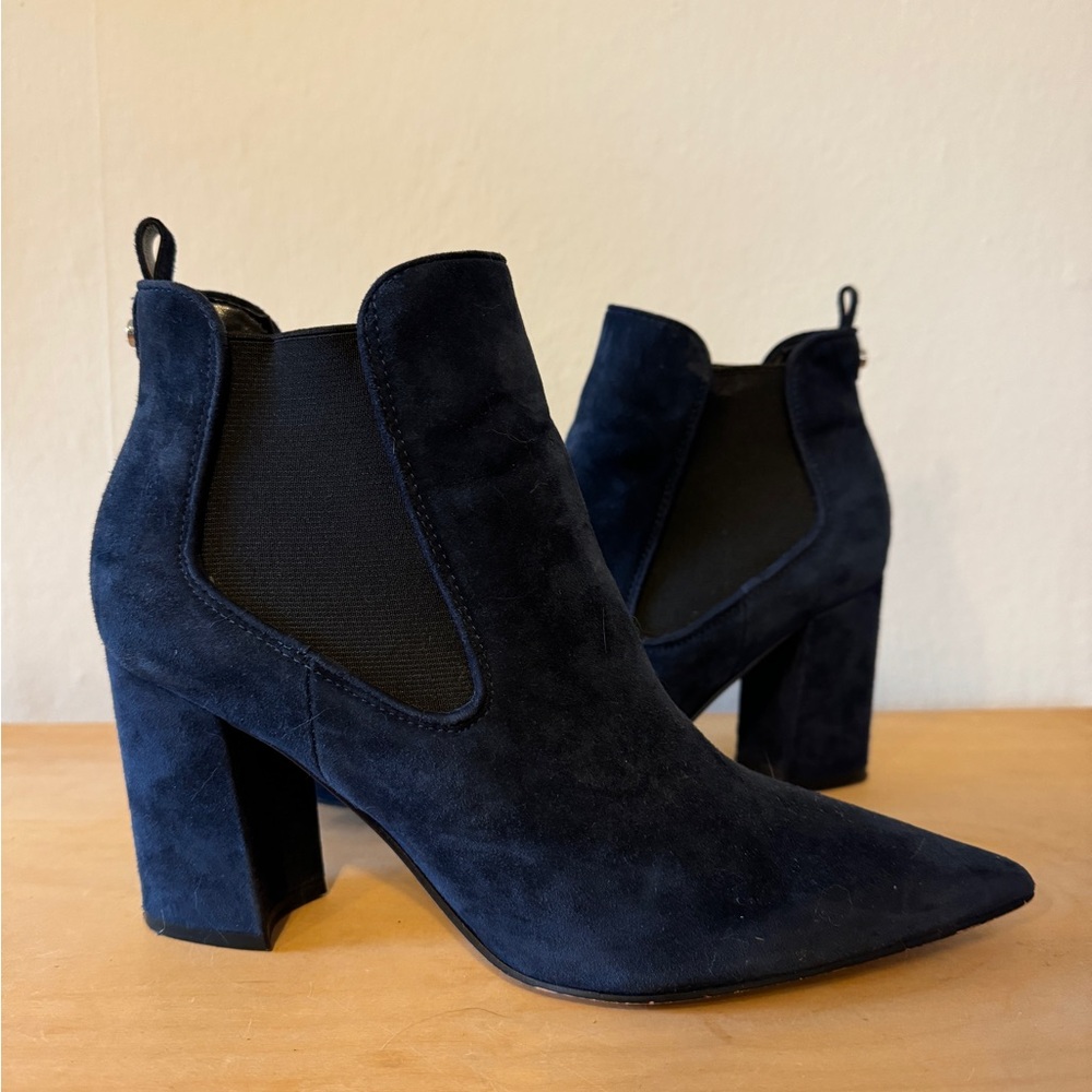 Marc Fisher suede booties size 8.5